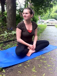 Professeure et cours de Yoga en Entreprise Ottawa et Gatineau