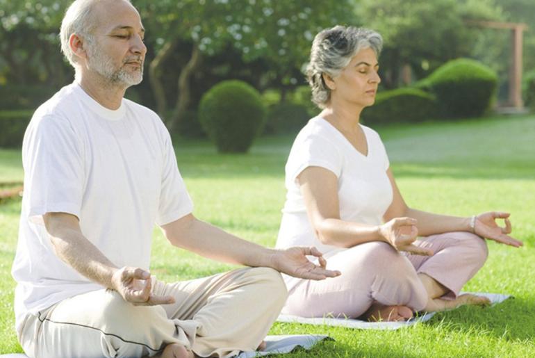 Yoga pour Ainées et Personnes âgées en Résidence