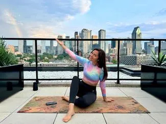 Yoga Montréal, École, Entreprise, Ainés