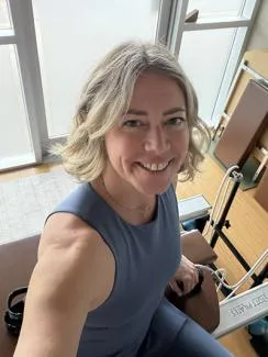 Professeure de Yoga à Domicile et en Entreprise Laval