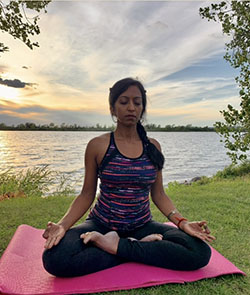 Yoga Entreprise, École Ainés Brossard et Longueuil