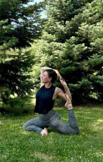 Cours de Yoga à Montréal (Entreprise, Domicile, École) | Santé Active